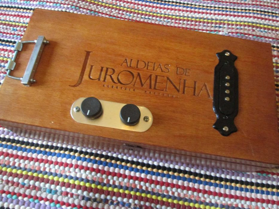 Restauro e Customização de Instrumentos Musicais