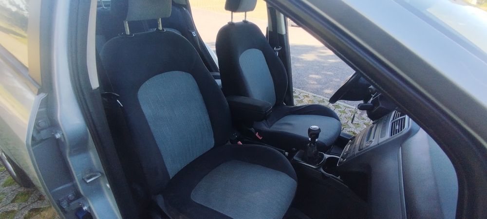 Fiat Grande Punto 1.3 Multijet 75cv | Económico | Inspeção 2027