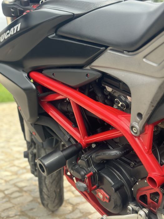Ducati Hypermotard 821