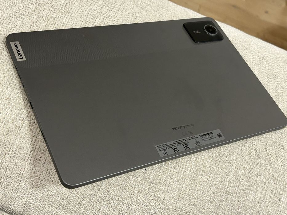 j. NOWY Tablet Lenovo Tab M11 TB330FU 10,95" 8/128GB Wi-Fi + Rysik