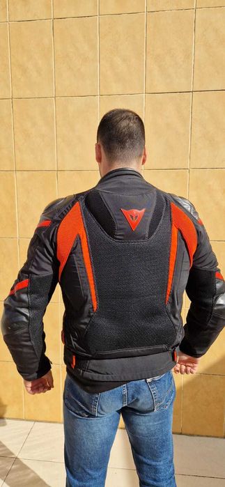 Casaco Dainese e Alpinstar