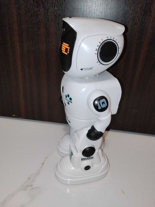 Interaktywny Robot IQ Future Machine
