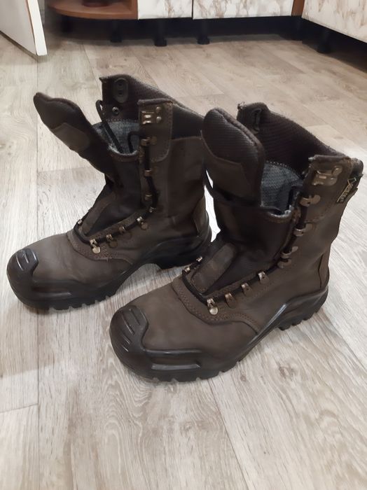 Продам ботинки военные