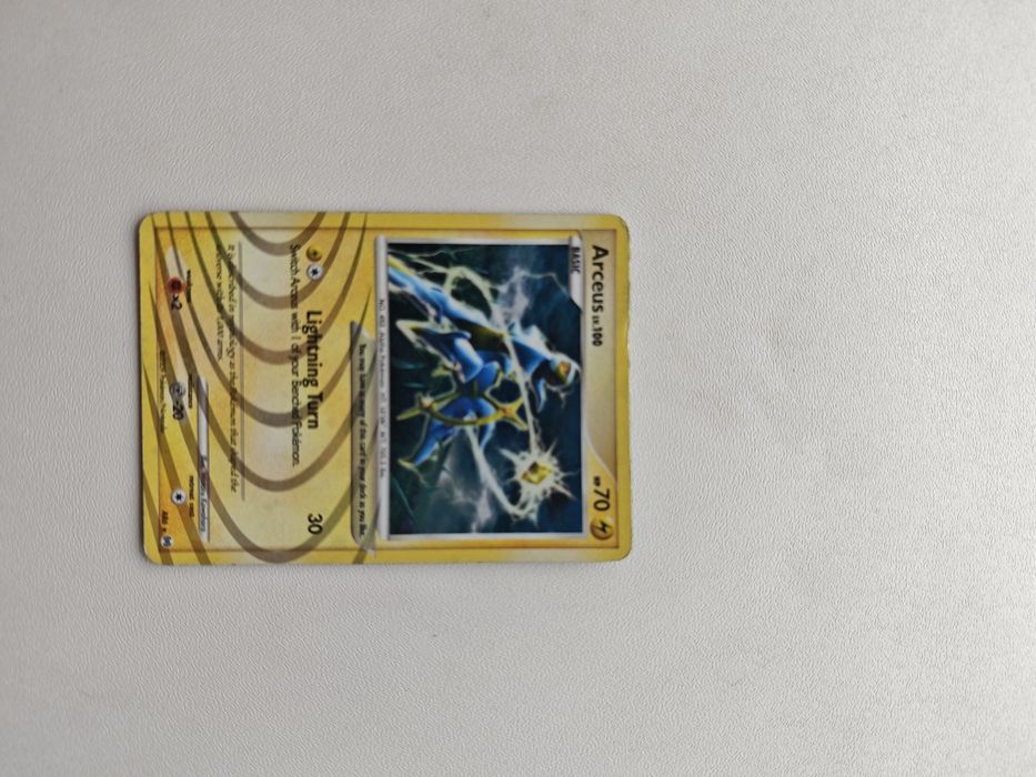 Vendo carta rara do Arceus