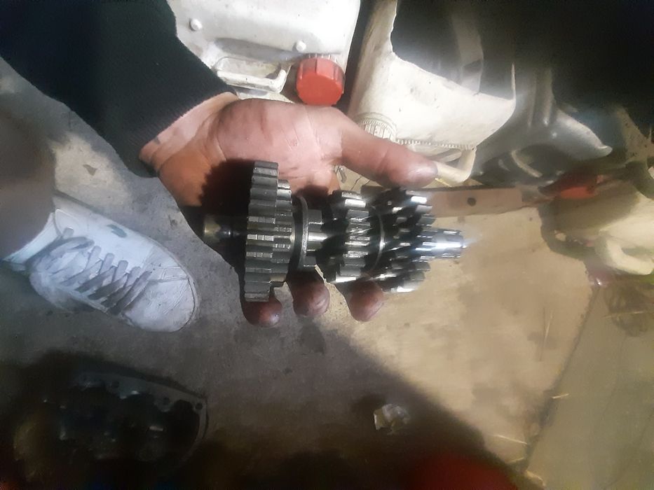 Продам запчастини двигуна вайпер р1