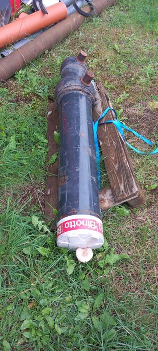 Siłownik wywrotu naczepy Binotto B3