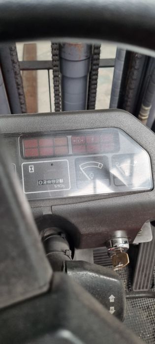 Empilhador a gás Nissan 1500kg