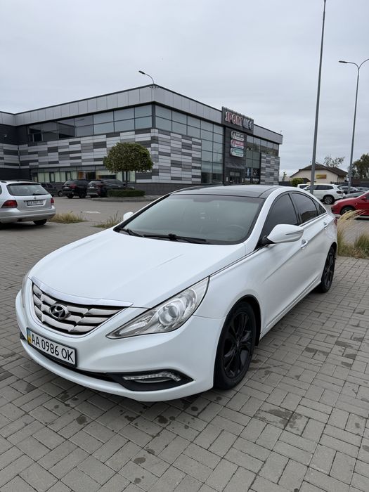 Продам Hyundai Sonata 2010 року, 2.4 бензин/газ, автомат.