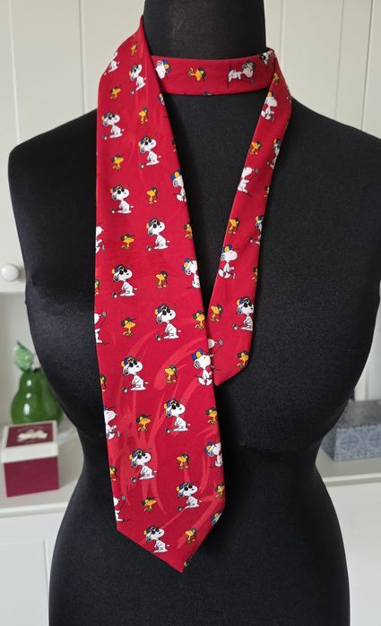 Nowy czerwony krawat Peanuts Snoopy tie C&A