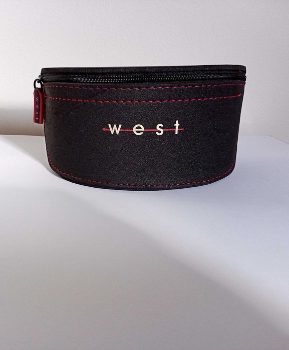 Брендові футляри для окулярів