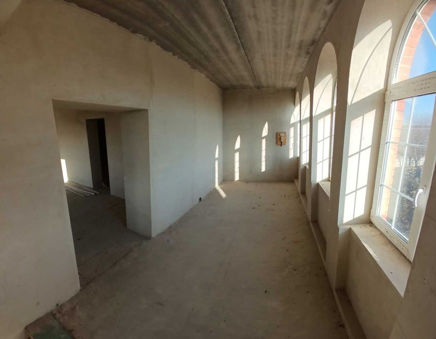 Крушинка буд. 373м.кв. + гараж 58м.кв. 20 соток ПОРУЧ З ОЗЕРОМ