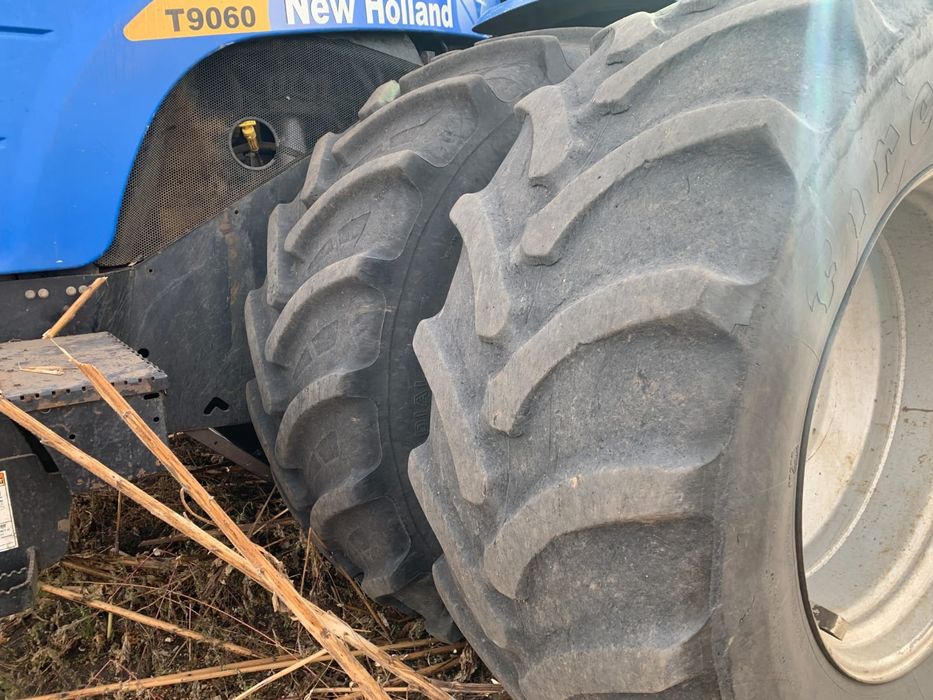 New Holland T9060
