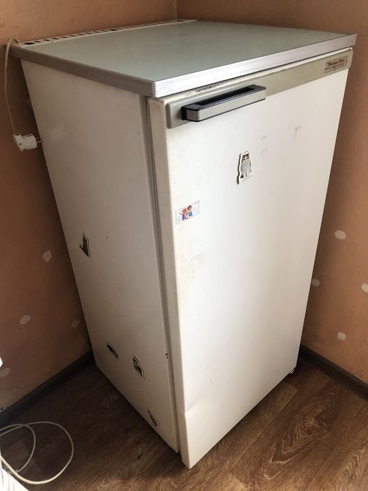 Продаю Холодильник Днепр 2