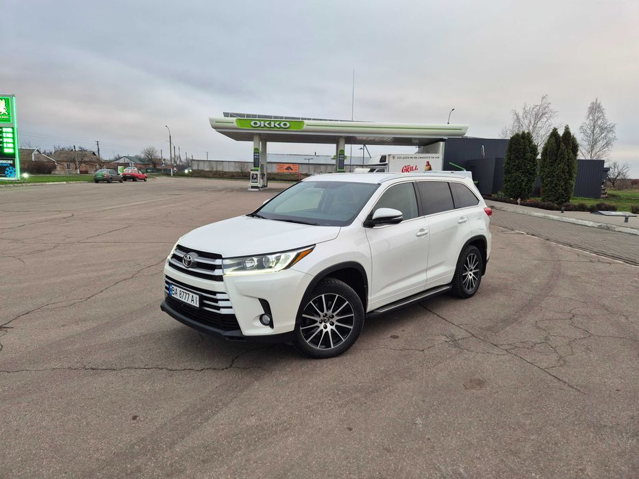 Продам Toyota Highlander