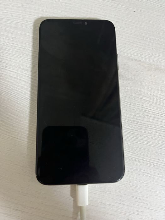 Продам екран на айфон х робочий