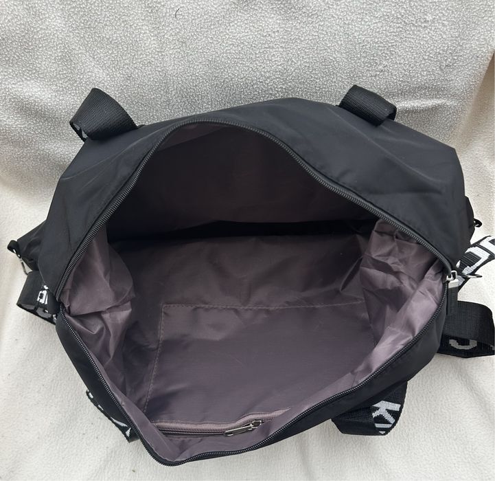 Super torba na ramię w sportowym stylu