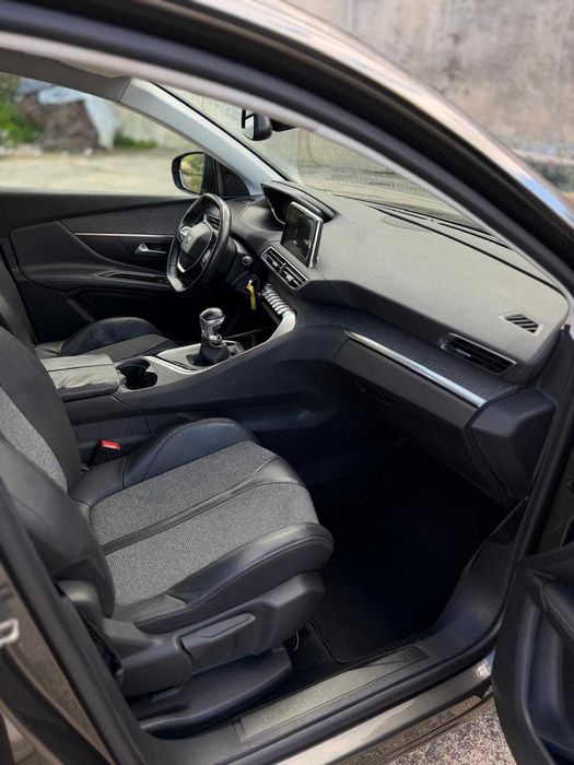 PEUGEOT 3008 1.6 BlueHDi Allure * DESDE 286€/MÊS*