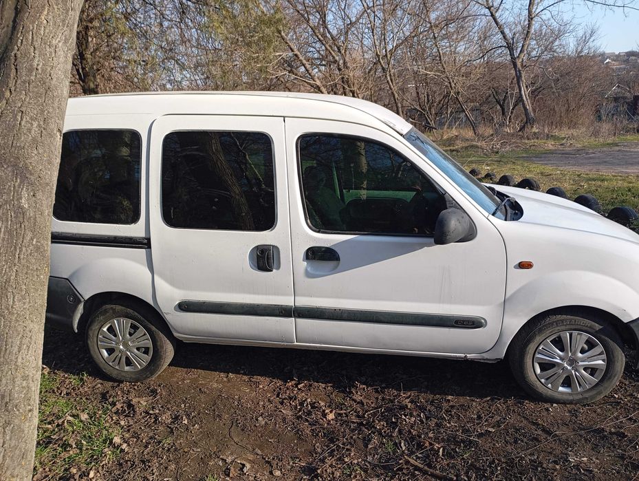 В рассрочку Renault Kangoo 1.9 дизель грузопассажир