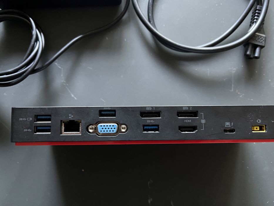 ThinkPad Thunderbolt 3 Dock TYPE:40AC64354203804163122