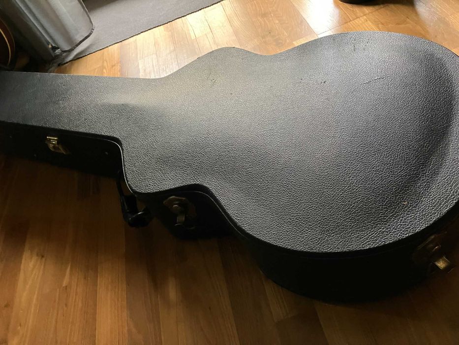 Gitara basowa elektro-akustyczna Celebrity Ovation z futerałem