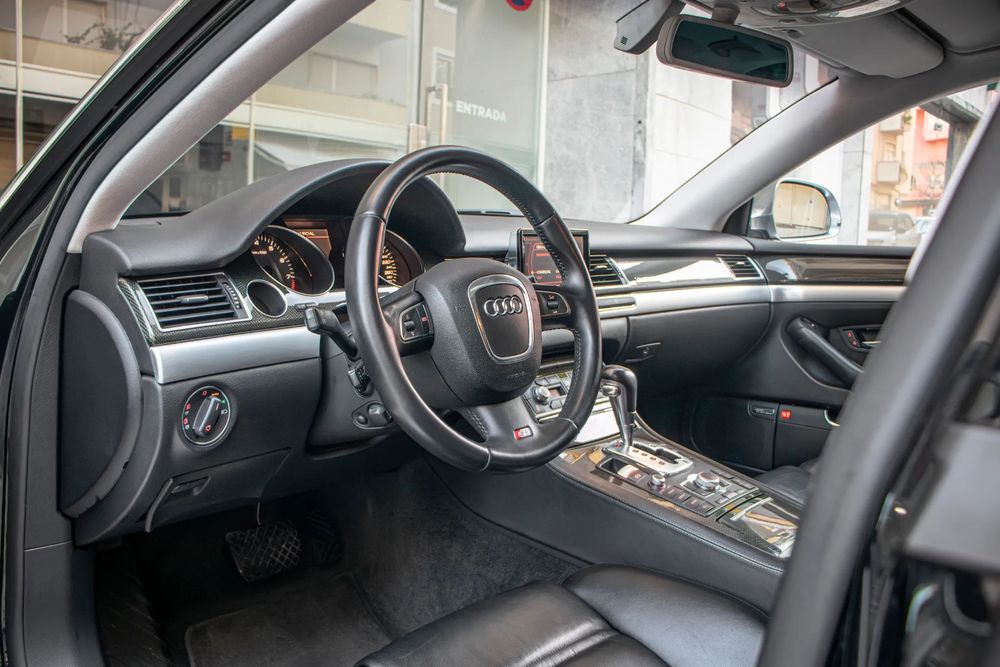 Audi S8 5.2 FSi V10 quattro