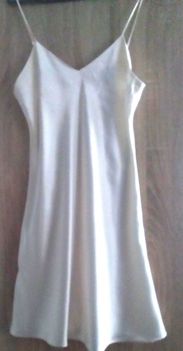 Женская ночная сорочка-комбинация атласная на регулируемых бретельках