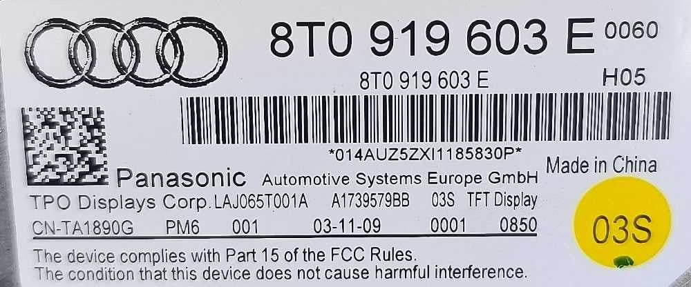 Display / Ecrã de Informações 8T0919603E - AUDI A4 B8 Avant