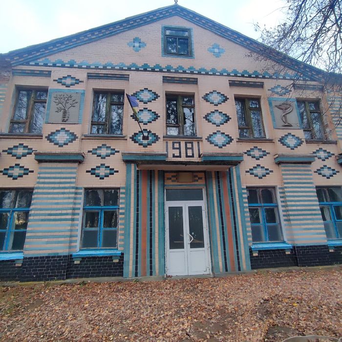 Продається майновий комплекс.