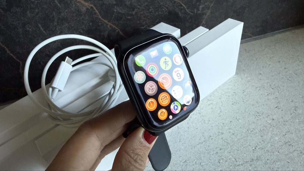 Apple Watch Series 9 45mm GPS Midnight – komplet, bardzo dobry stan