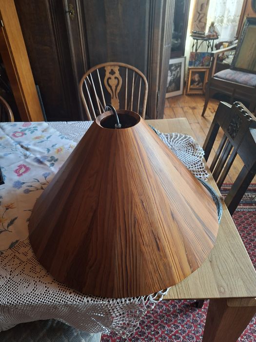 Lampa J. Bucheald