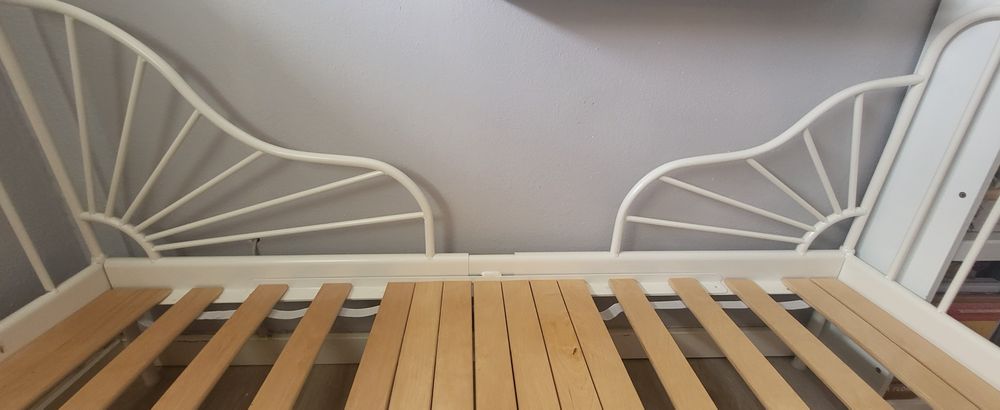 Cama IKEA  de criança extensível minnen