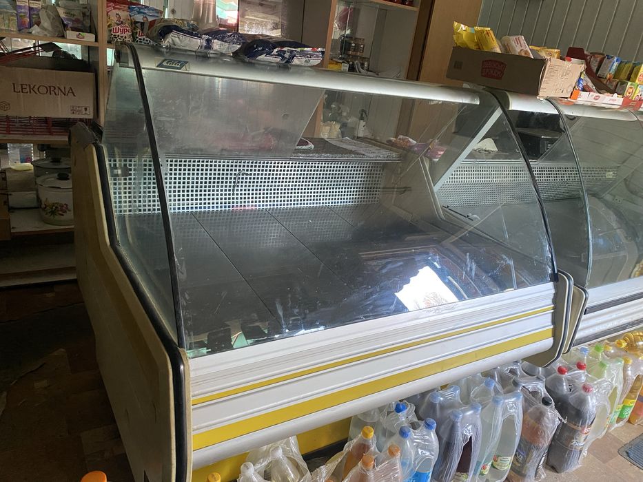 Холодильна вітрина