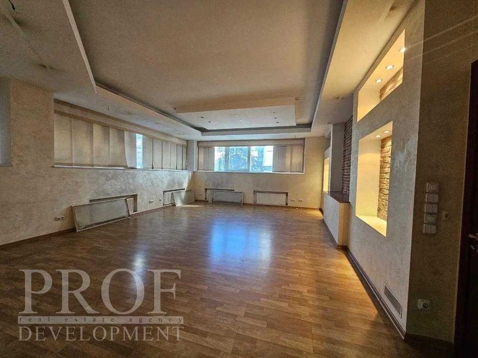Оренда офісної будівлі в центрі Києва (1300 м2)