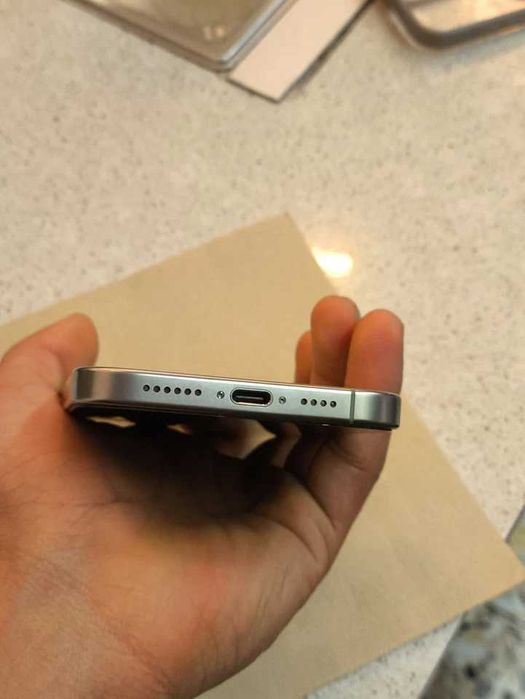 iphone 16 pro max 256 gb titanium/czarny 100% bateria