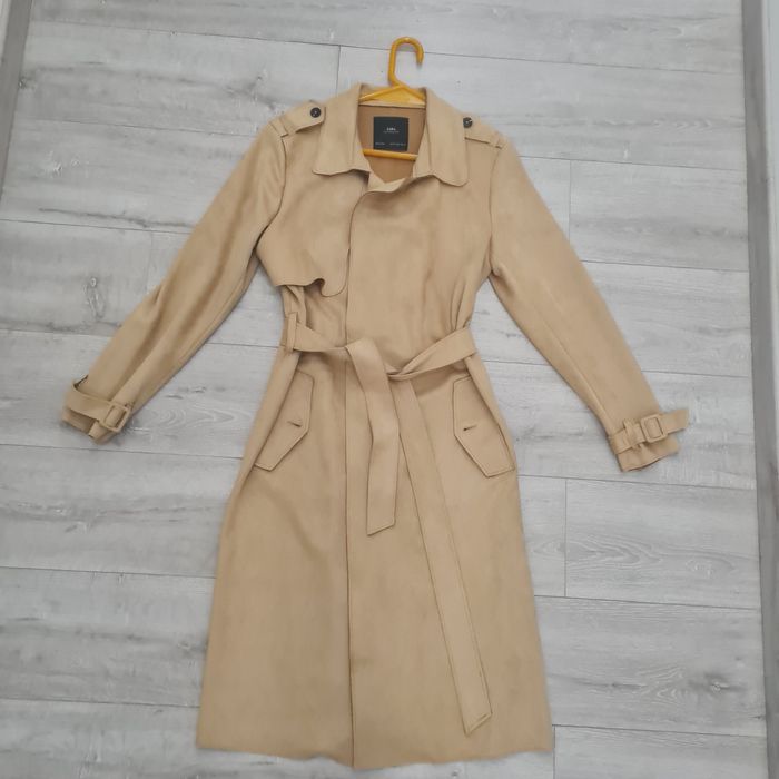 Жіночий тренч ZARA