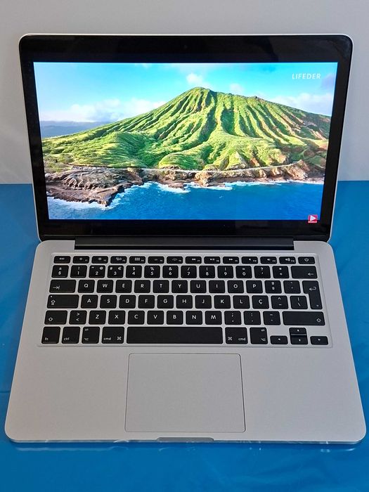 MacBook Pro Ecrã 13,3" Intel Core i5 -  2,4 Ghz l 8 GB RAM DDR 4 | Disco SSD de alta velocidade | Estado NOVO