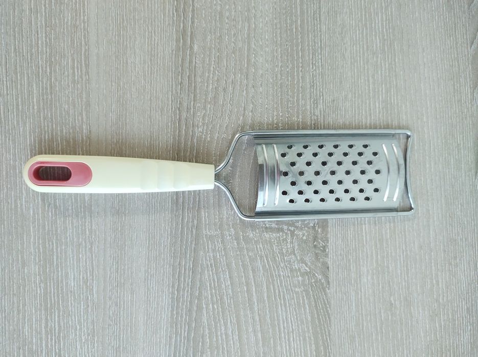 Терка плоская односторонняя, 24*5,5 см.