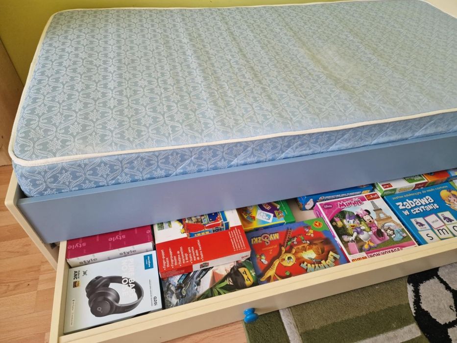 Łóżko MEBLIK z szufladą plus materac 90x180