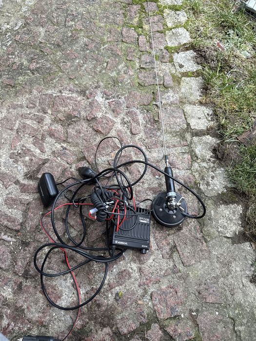 CB Albrecht AE 6110 z giętą anteną