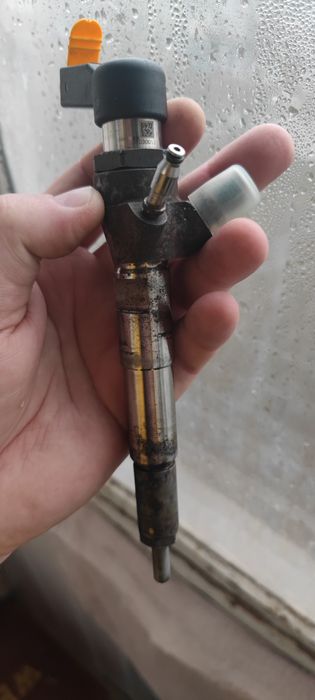 Форсунка рено меган 3 , код 166006212r