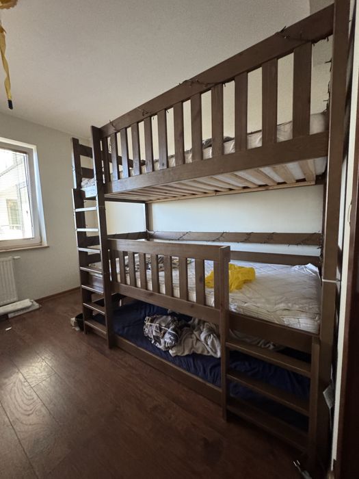 Łóżko piętrowe w super stanie