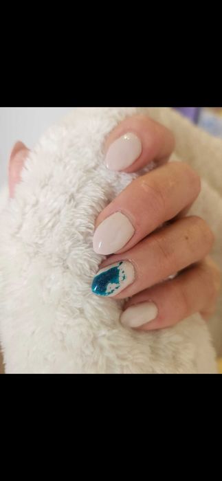 Mobiln stylizacja paznokci