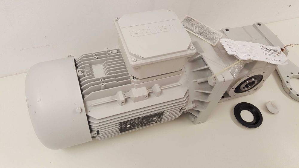 motoreduktor Lenze M55AP090M045E00CT 1,1kW 116obr.