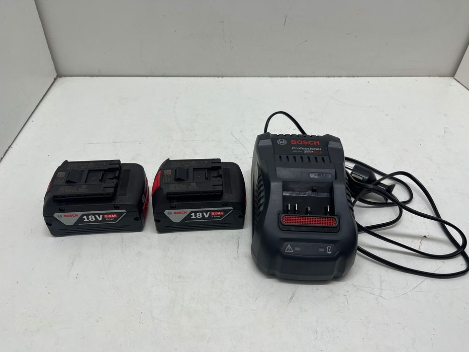 Zestaw zasilający Bosch 1600A00B8J 2x5Ah + GAL 1880 CV Professional gw12m fv23