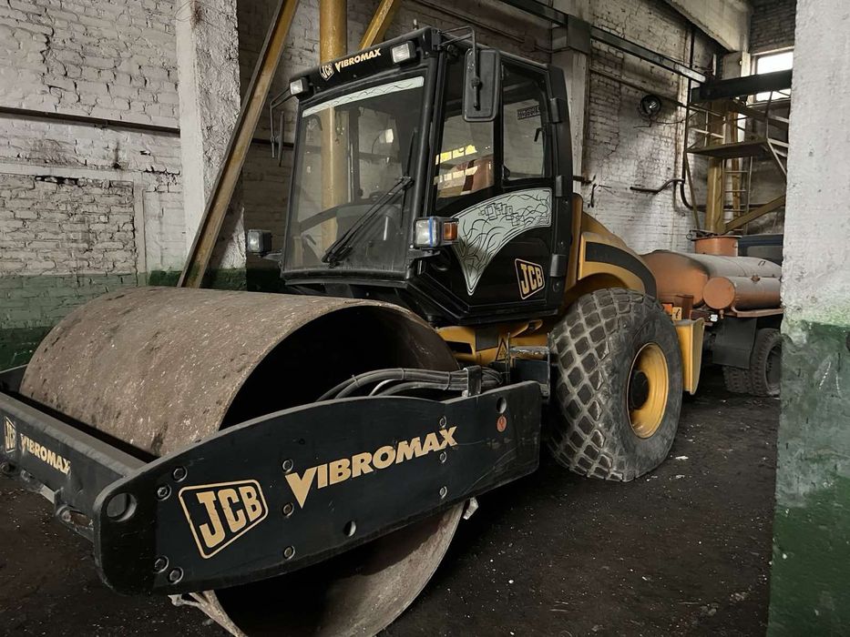 Каток дорожній JCB VM 115D