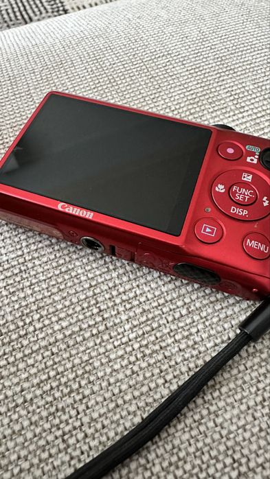 Цифровий фотоапарат Canon IXUS 220 HS терміново