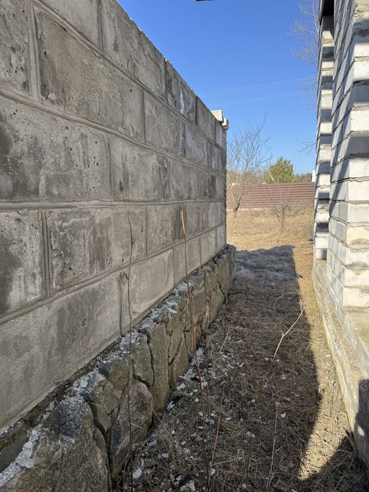 ПРОДАМ  дачу  біля річки Дніпро