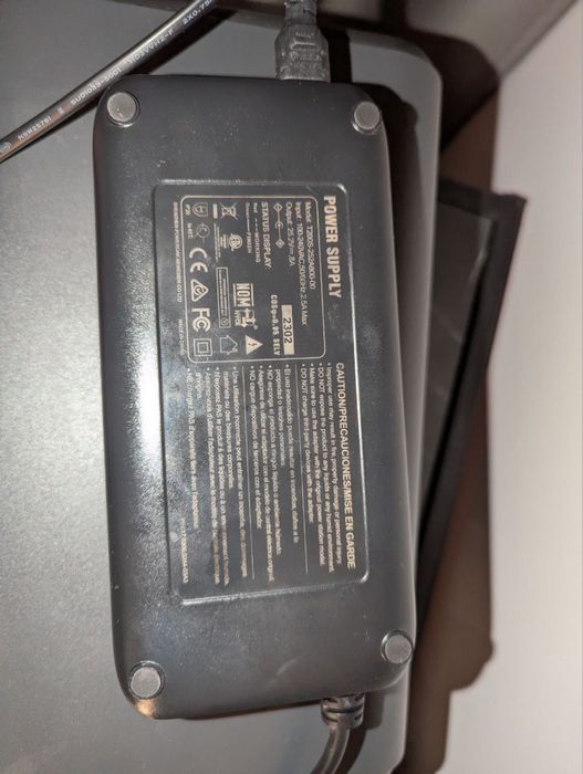 Продам зарядну станцію Bluetti eb70