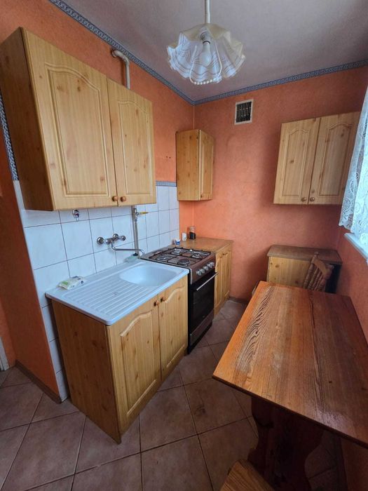 Na sprzedaż 2 pokojowe mieszkanie w centrum z widokiem na jezioro