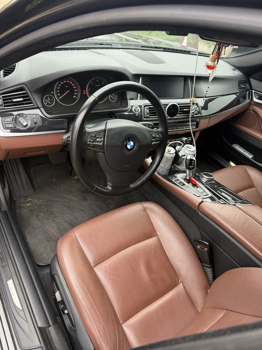 BMW Seria 5 F10 520D